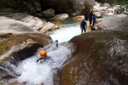 Aquatic Hike - Gorges du Loup - Exploregion