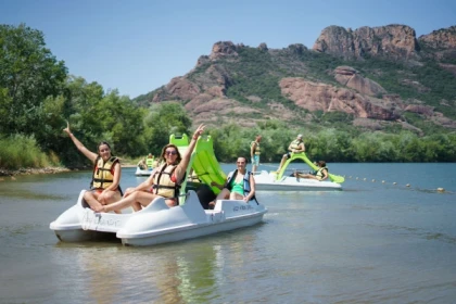 ARENA - Pedal boat rental on lake - Exploregion