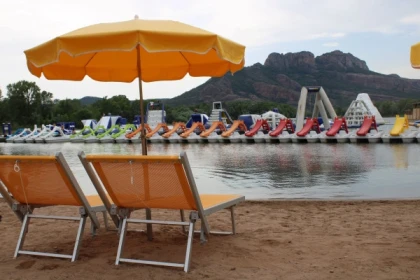 ARENA - Sunbed & sunshade rental - Exploregion