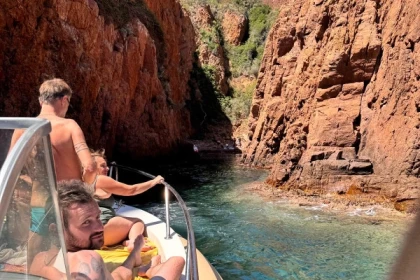 Boat Trip through the Estérel Calanques from Agay – Saint-Raphaël - Exploregion