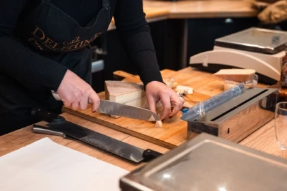 Bordeaux Food and Wine Tour : Authentic Artisan Flavors - Exploregion