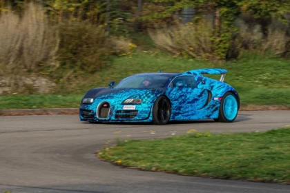 Bugatti Veyron Grand Sport Vitesse - 2013 - Exploregion