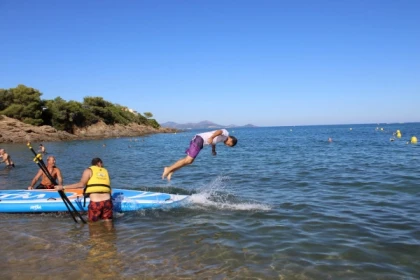 EL MORITTO PLAGE -  Giant Stand Up Paddle rental - Exploregion
