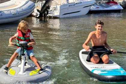 Electric Jet Ski for Kids on the Agay River – Saint-Raphaël - Exploregion