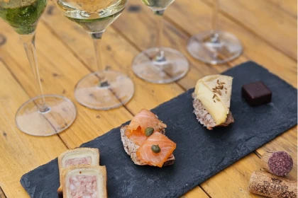 Guided winery tour in Alsace - local wine tasting - Exploregion