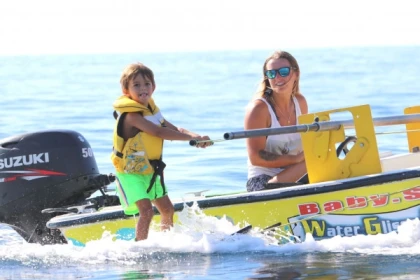 ISSAMBRES -  Baby water skiing 3-10 years old - Exploregion