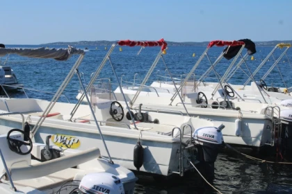 ISSAMBRES - Boat rental without licence - Exploregion