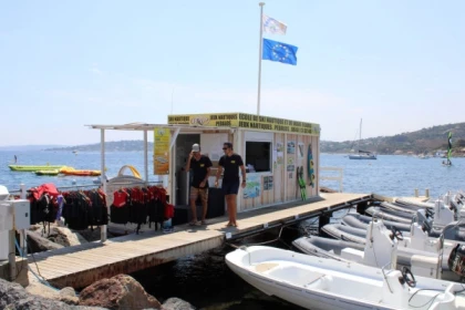ISSAMBRES - Pedal boat rental - Exploregion