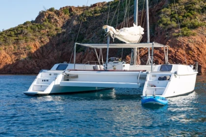 Private catamaran - 6h - Exploregion