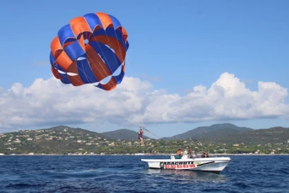 LA NARTELLE -  Parasailing - Exploregion