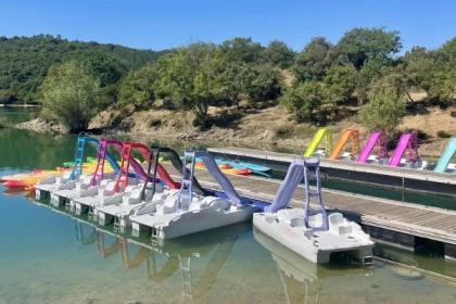 PRE CLAOU - Pedal boat rental on lake - Exploregion
