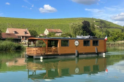 Semi-Private Solar House Boat Cruise in Champagne - Exploregion