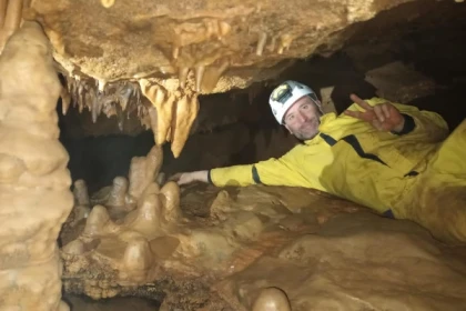Speleology - Cave of La Mescla - Exploregion