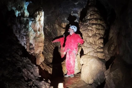 Speleology - Cave of La Mescla - Exploregion