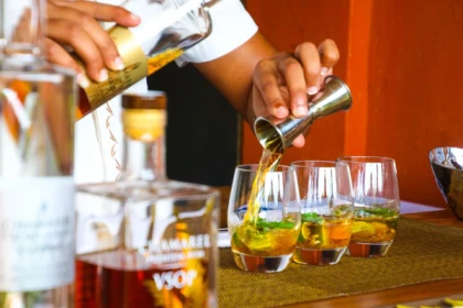 Rome Aperitivo & Street Food Tour - Exploregion