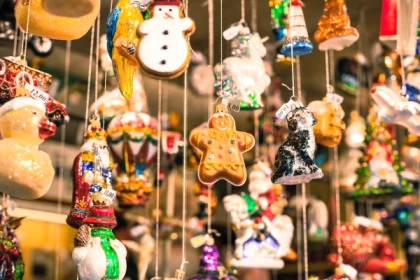 Unusual treasure hunt on the Christmas market (Riquewihr) - Exploregion