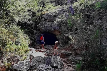 Visit and treasure hunts in the cave and in the forest - Exploregion