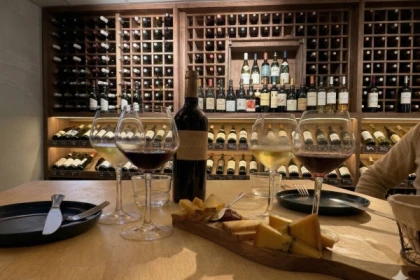 Afternoon Bordeaux Food Tour : Sweets, Cheese & Wine - Exploregion