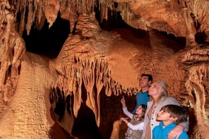 Self guided tour of the Obscure Baume - Exploregion