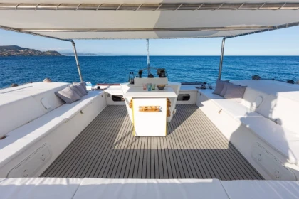 3h Catamaran privatization - Exploregion