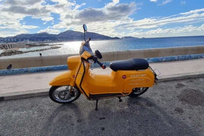 E Motorbike Rental  adventure in Marseille with app - Exploregion