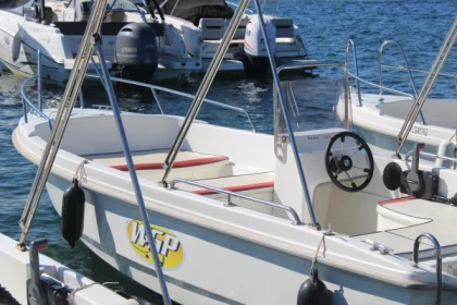 ISSAMBRES -  Location de bateau sans permis - app.name