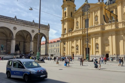 sightseeing by car - Exploregion