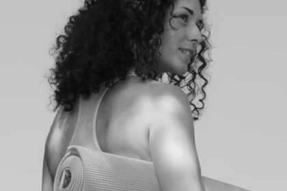 Yoga class in front of the sea ( 1 hour) - Exploregion