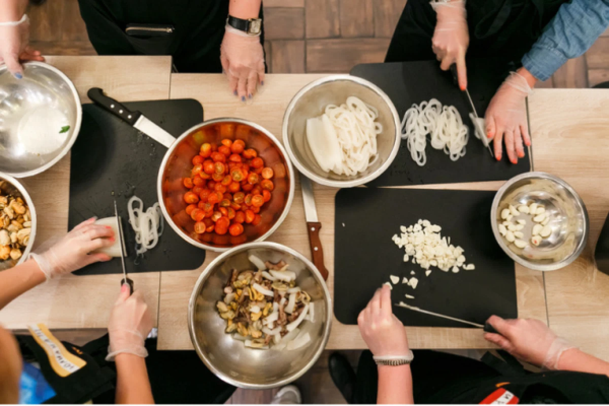 3 hours Cooking Lesson with a Chef - Exploregion