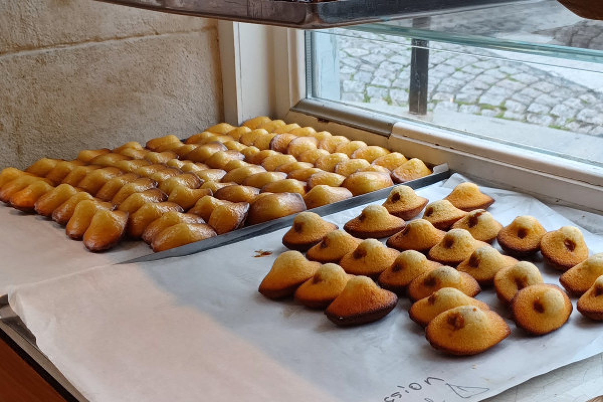 Food Tour in Paris - Montmartre District - Exploregion