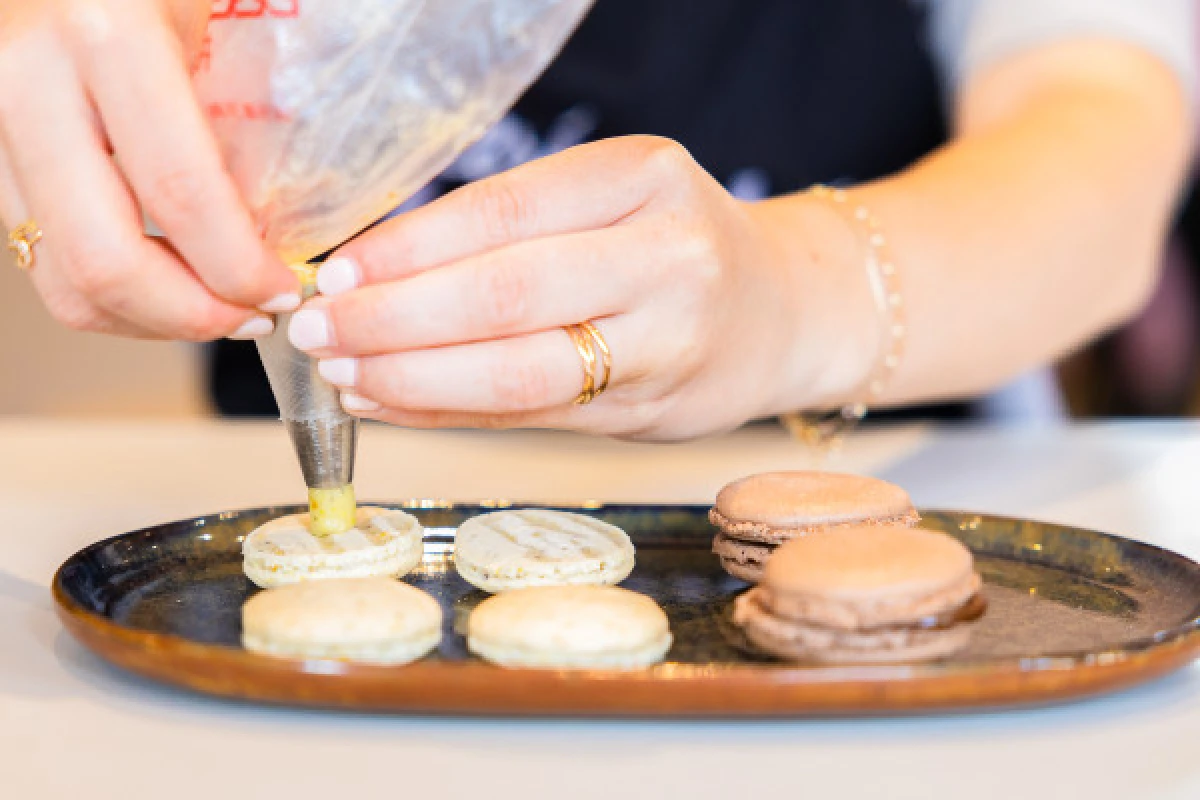 Macaron Pastry class by Galeries Lafayette - Exploregion