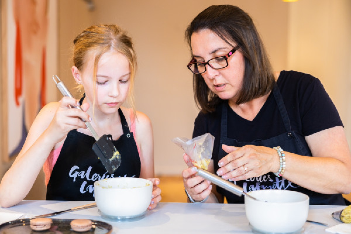 French macaron bakery class - Family Experience - Exploregion