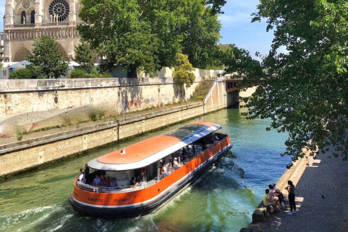 Unusual cruise on the Seine River - Exploregion