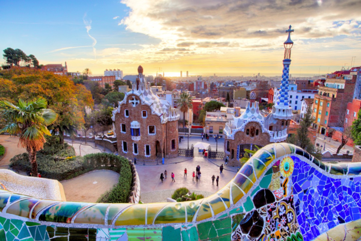 HEN PARTY CITY CHALLENGE BARCELONA - Exploregion