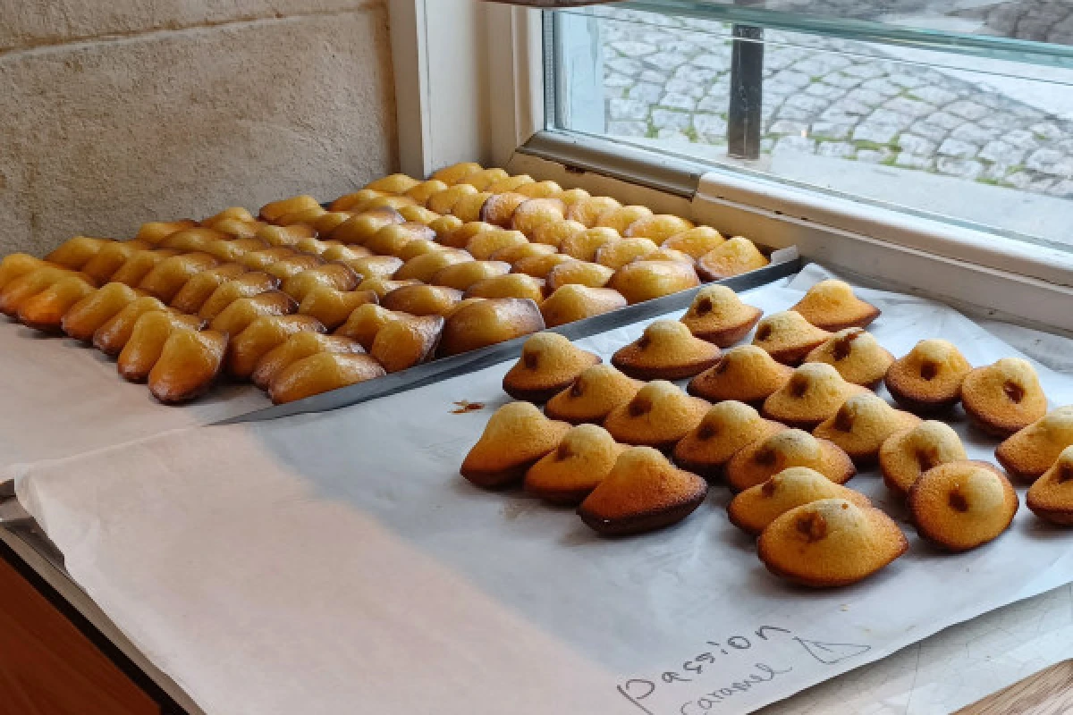Food Tour in Paris - Montmartre District - Exploregion