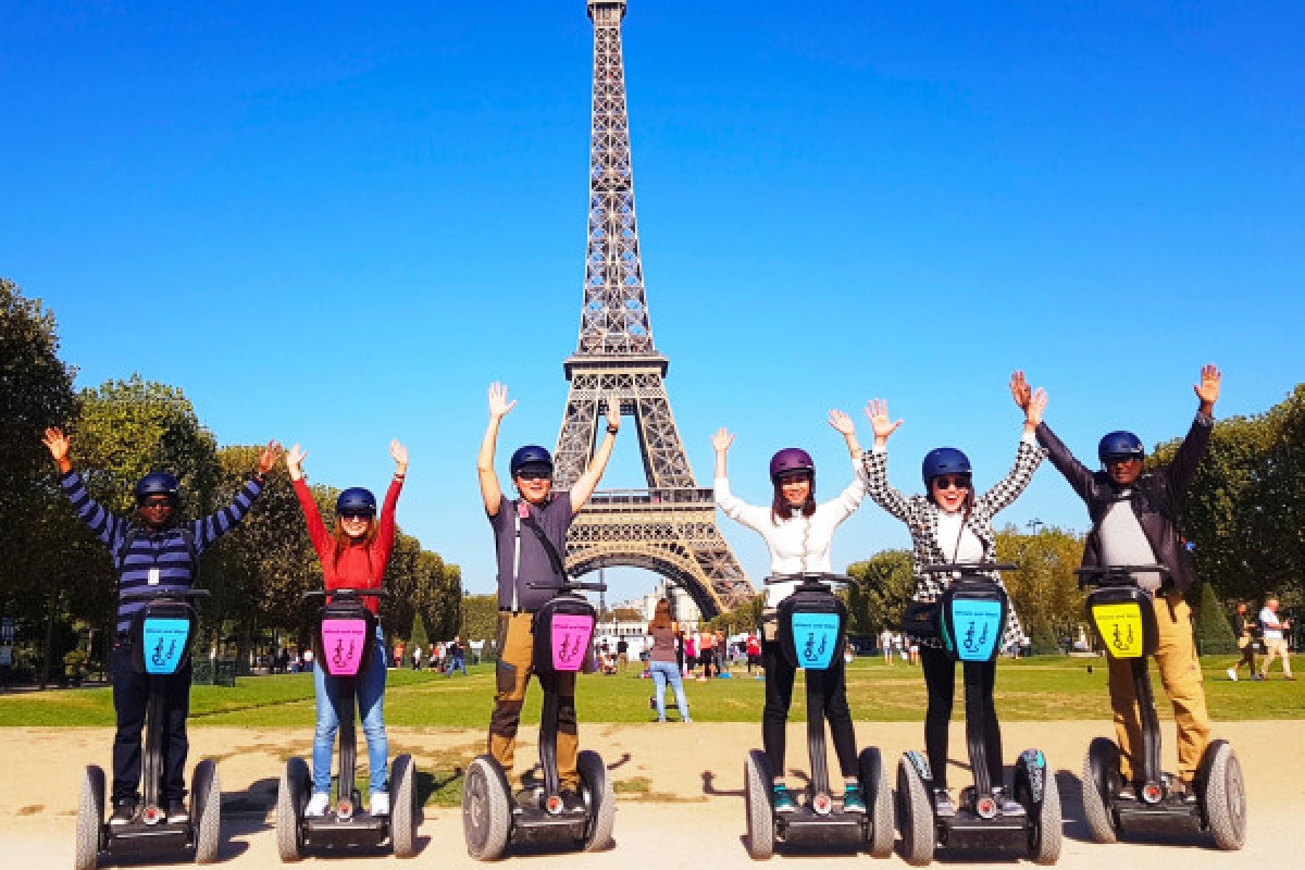 Paris Amazing Segway Tour - Exploregion