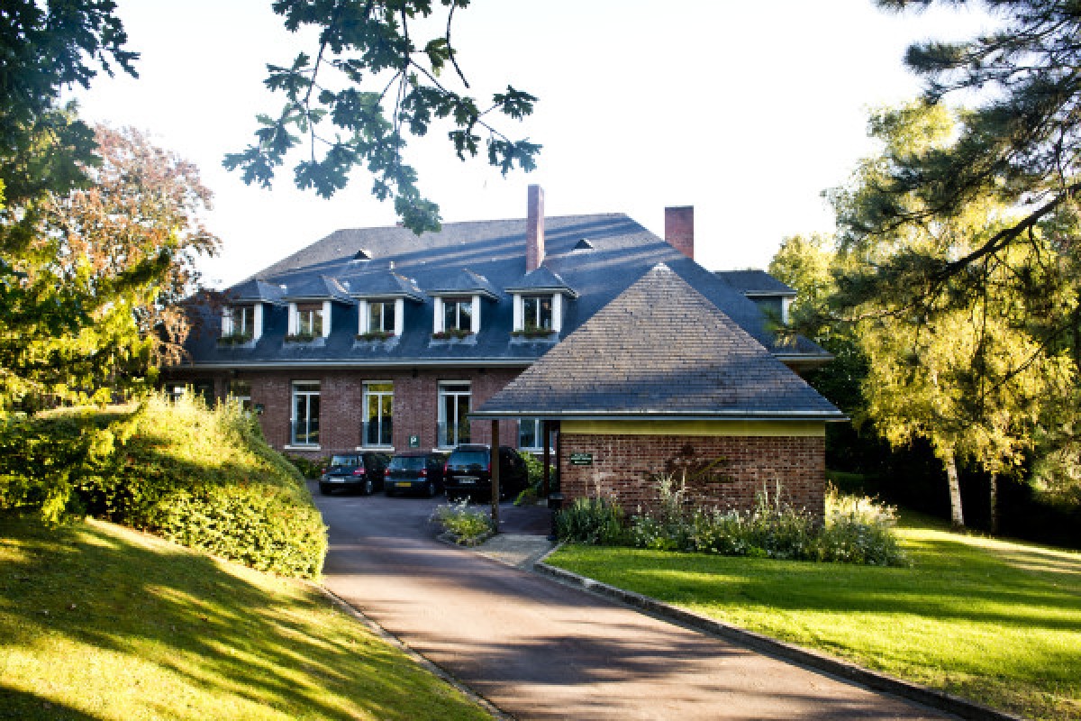 Léonie Tour - Maison Canard-Duchêne - Exploregion
