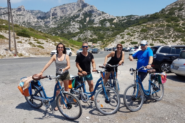 Marseille to Calanques EBike day tour - Exploregion