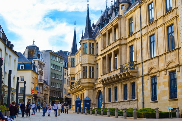 Best Guided Walking Tour in Luxembourg City - Exploregion