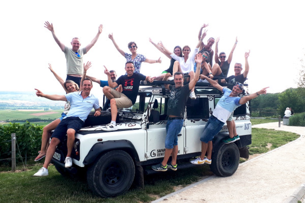 The must-see: Picnic and Champagne tasting - Exploregion