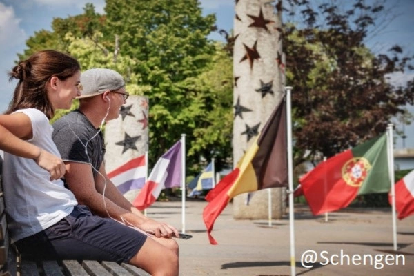 Private River & Wine Day Tour (4 or 8 hours) - Exploregion