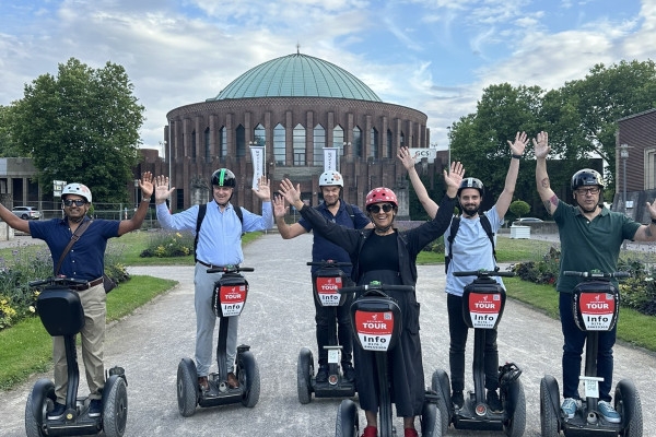 Segway Tours in Düsseldorf: classical City-Tour - Exploregion