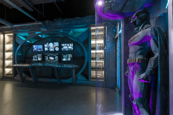 The Batcave: Secret Missions at Batman Escape Paris - Exploregion