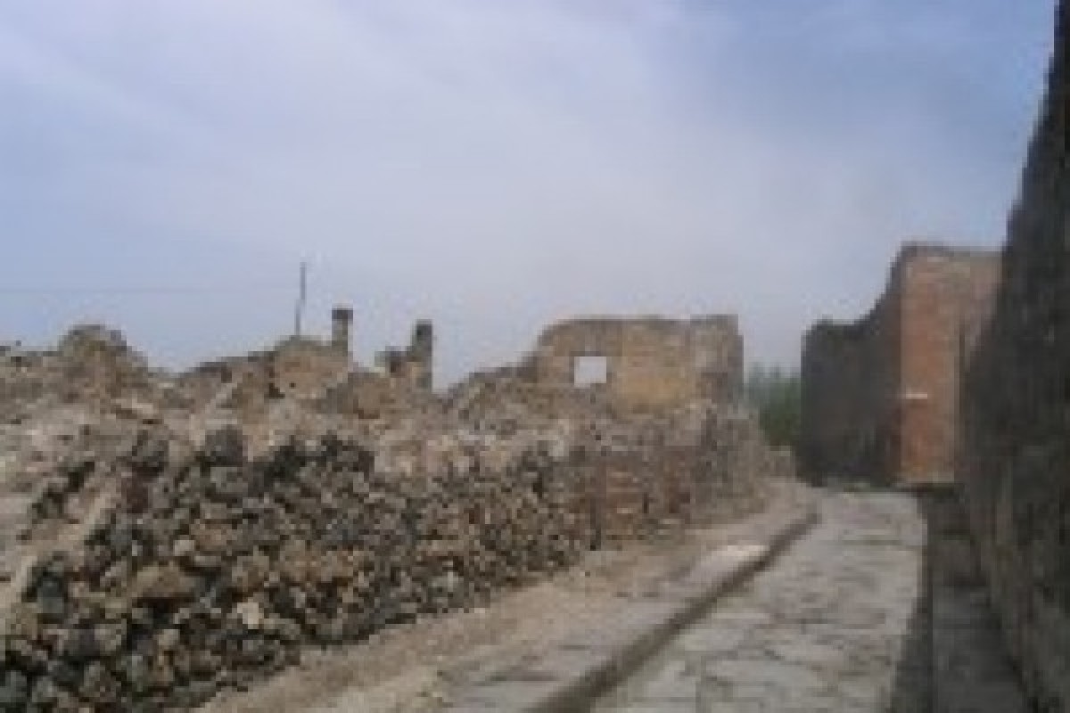 Tour Pompeii from Naples - Group Tour - Exploregion