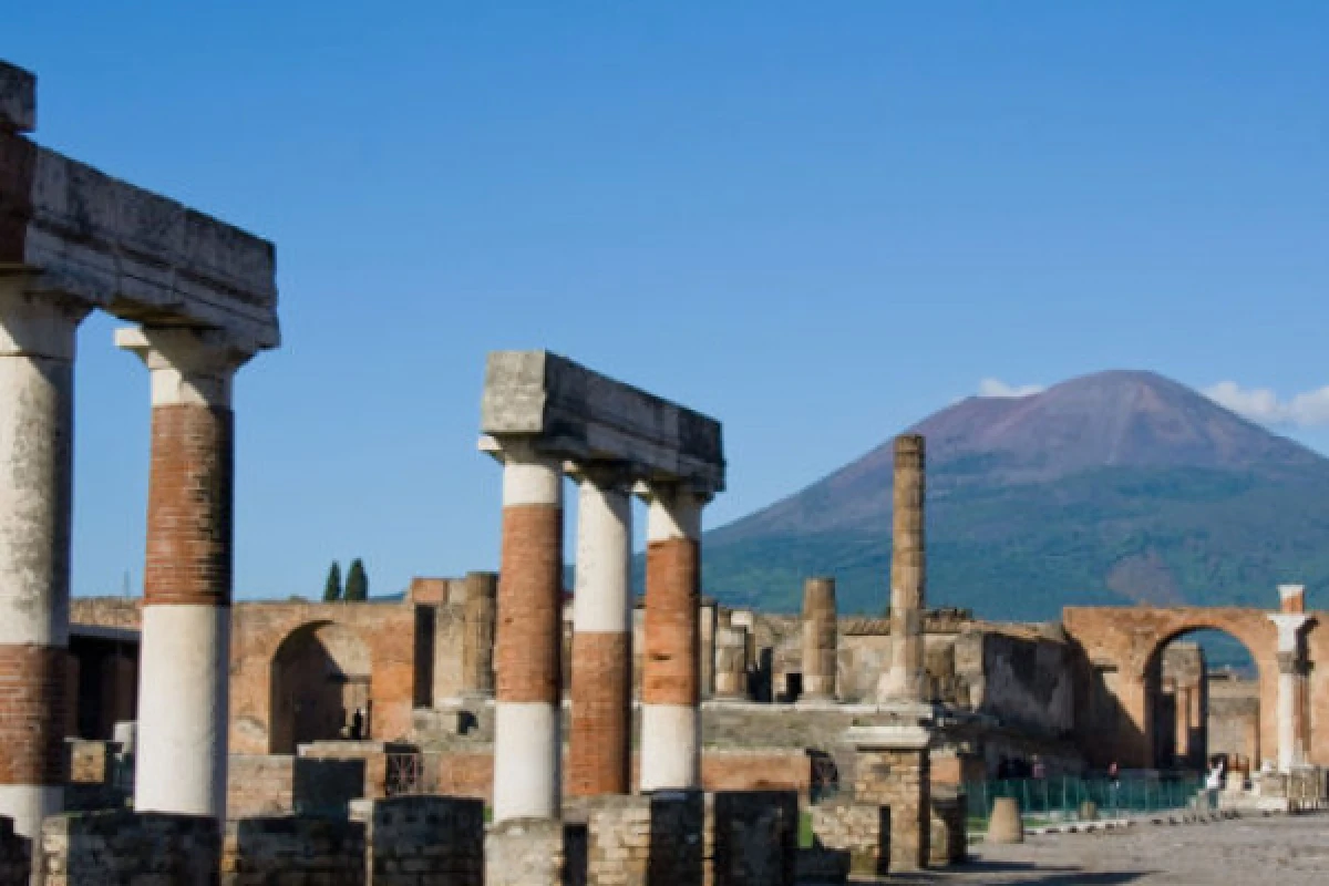 Tour Pompeii from Rome - Group Tour - Exploregion