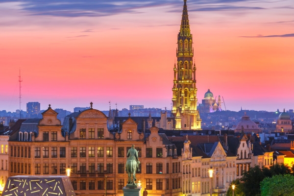 Unusual treasure hunt on the Christmas market (Bruxelles) - Exploregion