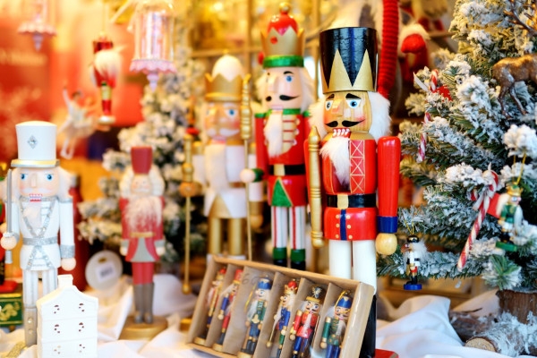 Unusual treasure hunt on the Christmas market (Vienne) - Exploregion