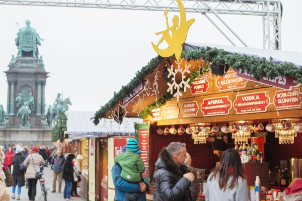 Unusual treasure hunt on the Christmas market (Vienne) - Exploregion