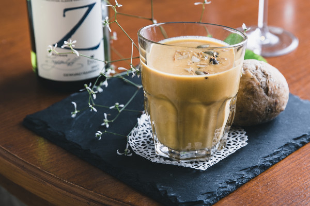 Immersive cellar tour, tasting and board meal - Exploregion